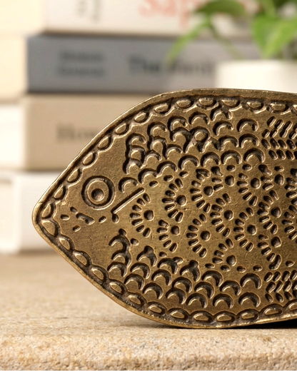 navokti brass bookmark